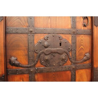 鉄金具総欅格子蔵戸　W552Y 