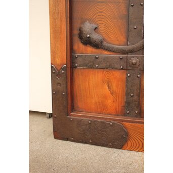 鉄金具総欅格子蔵戸　W552Y 