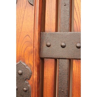 重厚鉄金具総欅格子蔵戸　W553 