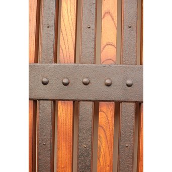 重厚鉄金具総欅格子蔵戸　W553 