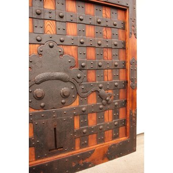 重厚鉄金具総欅格子蔵戸　W553 