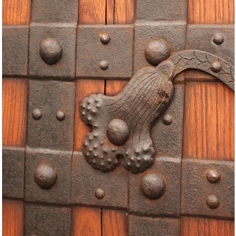 重厚鉄金具総欅格子蔵戸　W553 