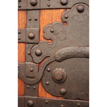 重厚鉄金具総欅格子蔵戸　W553 