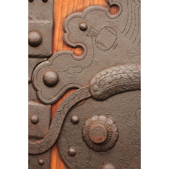 重厚鉄金具総欅格子蔵戸　W553 