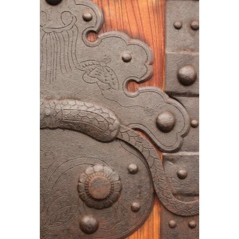 重厚鉄金具総欅格子蔵戸　W553 