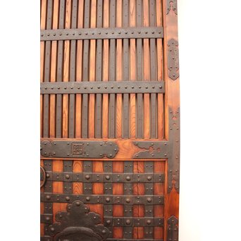 重厚鉄金具総欅格子蔵戸　W553 