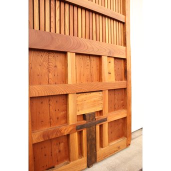 重厚鉄金具総欅格子蔵戸　W553 