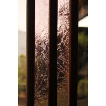 ピンクにかわガラスの格子付総欅ガラス戸 2枚1組　GD1072Y 