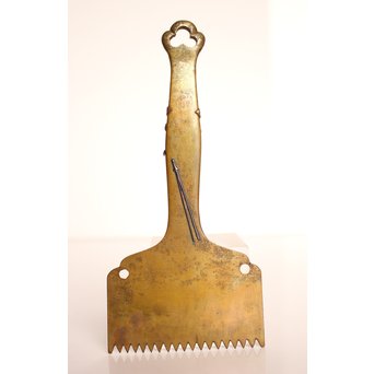 内山大介一族 長芳作 鍍金高盛銀赤銅象嵌 落葉虫 黄銅灰匙/灰ならし　H499 