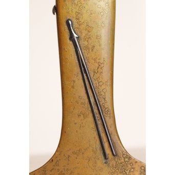 内山大介一族 長芳作 鍍金高盛銀赤銅象嵌 落葉虫 黄銅灰匙/灰ならし　H499 