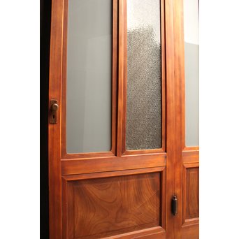 二段階観音ガラスドア　GD1084 