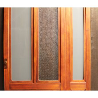 二段階観音ガラスドア　GD1084 