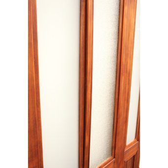 二段階観音ガラスドア　GD1084 ※中央桟の反り