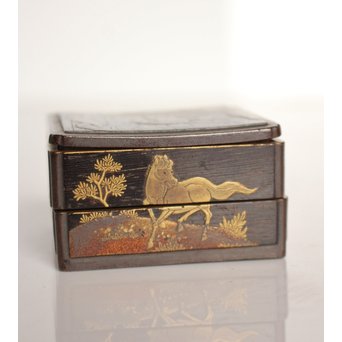 紫檀風 馬図蒔絵重香合　Q001 