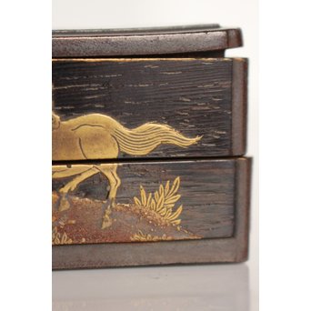 紫檀風 馬図蒔絵重香合　Q001 