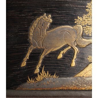 紫檀風 馬図蒔絵重香合　Q001 