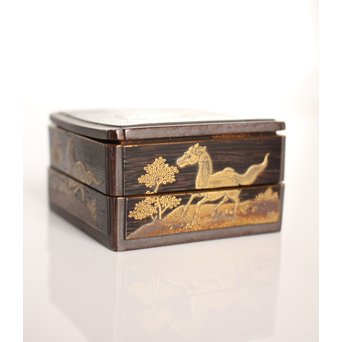 紫檀風 馬図蒔絵重香合　Q001 