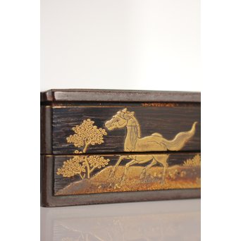 紫檀風 馬図蒔絵重香合　Q001 