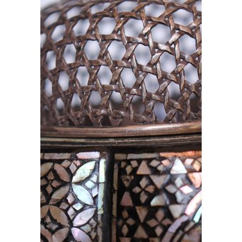 阿古陀型 螺鈿/青貝入香炉　Q002 