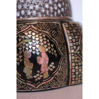 阿古陀型 螺鈿/青貝入香炉　Q002 