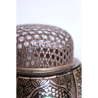 阿古陀型 螺鈿/青貝入香炉　Q002 