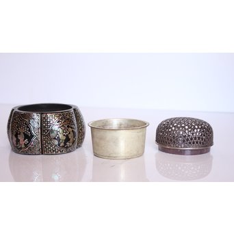 阿古陀型 螺鈿/青貝入香炉　Q002 