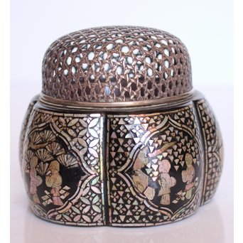 阿古陀型 螺鈿/青貝入香炉　Q002 