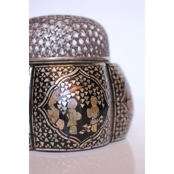 阿古陀型 螺鈿/青貝入香炉　Q002 