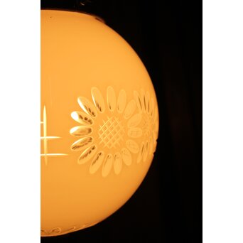 白被 外切子球体電笠　A1807Y 