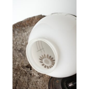 白被 外切子球体電笠　A1807Y 