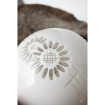 白被 外切子球体電笠　A1807Y 