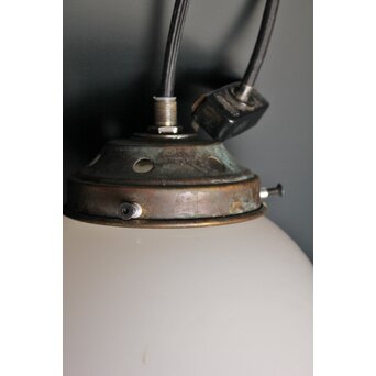 白被 外切子球体電笠　A1807Y 