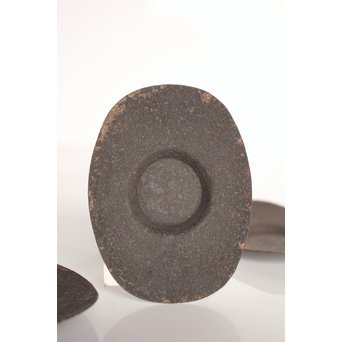 鉄打出小判型茶托 5客　M011 