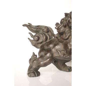 市岡紫雲 玉獅子置物　M017 