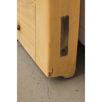 侘朽ちた鉄板 細身格子蔵戸　W588 