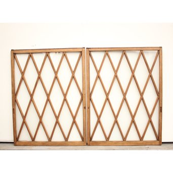 ダイアカットの市松ガラス窓 2枚1組　GD1137