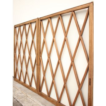 ダイアカットの市松ガラス窓 2枚1組　GD1137 