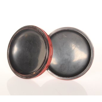 玉楮象谷 明堆朱写 蟷螂紋香合　Q014 