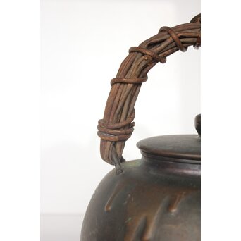 玉川堂 鎚起銅製 甕垂文湯沸/銅瓶 アケビ蔓弦　M042 