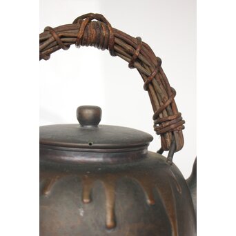 玉川堂 鎚起銅製 甕垂文湯沸/銅瓶 アケビ蔓弦　M042 