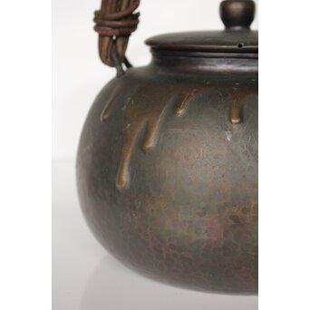 玉川堂 鎚起銅製 甕垂文湯沸/銅瓶 アケビ蔓弦　M042 