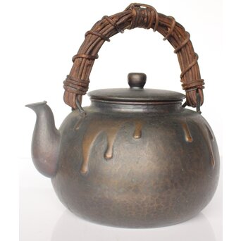 玉川堂 鎚起銅製 甕垂文湯沸/銅瓶 アケビ蔓弦　M042 