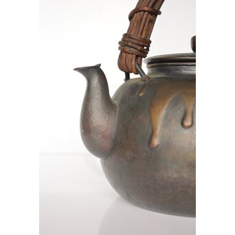 玉川堂 鎚起銅製 甕垂文湯沸/銅瓶 アケビ蔓弦　M042 