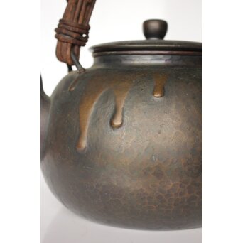 玉川堂 鎚起銅製 甕垂文湯沸/銅瓶 アケビ蔓弦　M042 