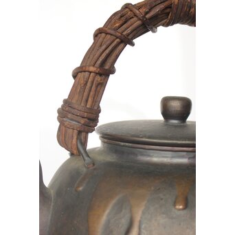 玉川堂 鎚起銅製 甕垂文湯沸/銅瓶 アケビ蔓弦　M042 