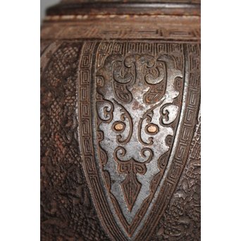 金龍堂大國/大国造 特別底款 日ノ丸形象嵌入饕餮紋鉄瓶　M047 