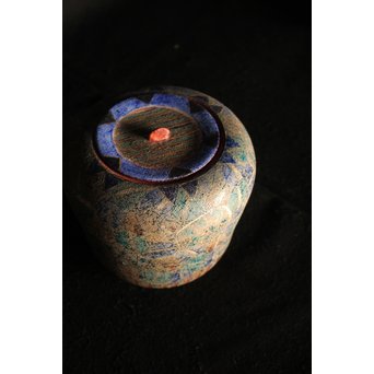 前田正博 色絵金銀彩蓋付壺/水指　P043 