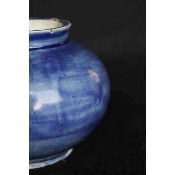 李朝 白磁瑠璃地 刷毛目丸壷　P044 