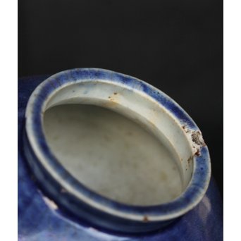 李朝 白磁瑠璃地 刷毛目丸壷　P044 