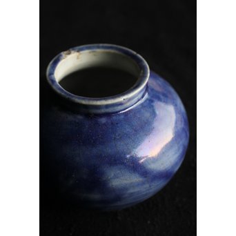 李朝 白磁瑠璃地 刷毛目丸壷　P044 